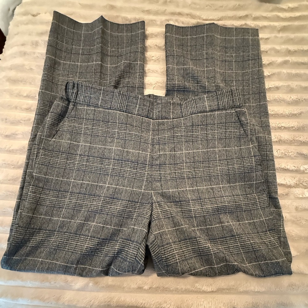 Kasper Black and White Checkered Pants
